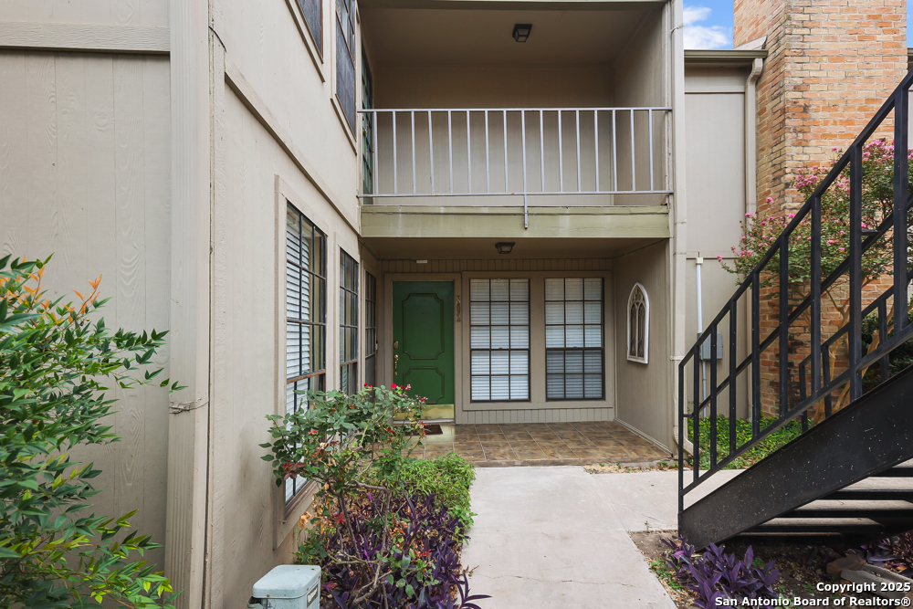 7711 Callaghan 802