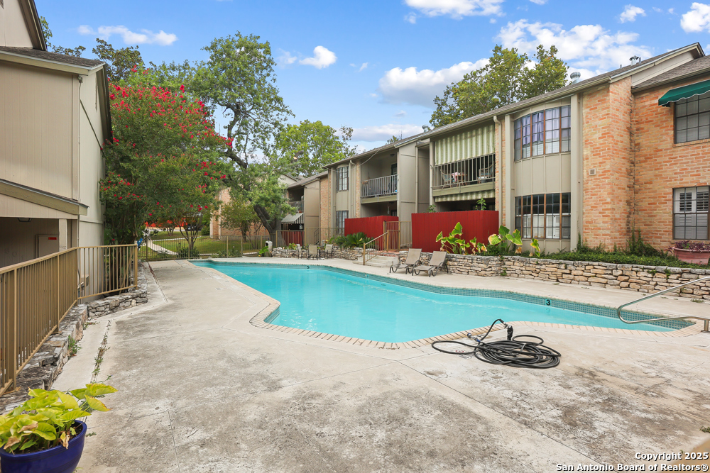 7711 Callaghan 802