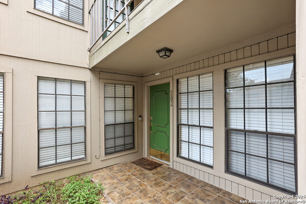 7711 Callaghan 802