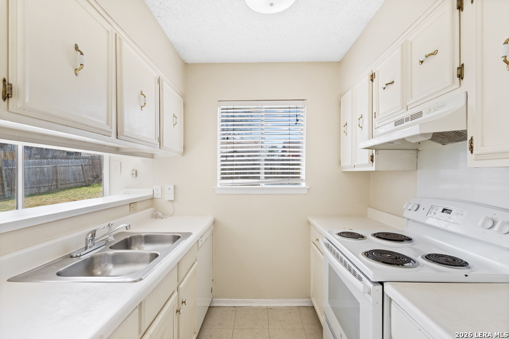 4718 Casa Oro St