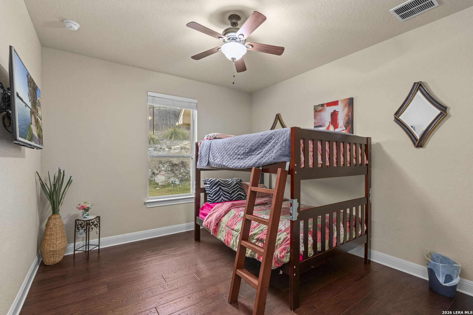 26075 Dull Knife Trl