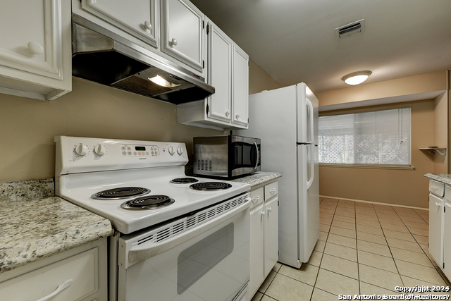 12810 WEEPING OAK TRL