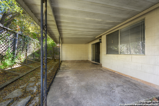12810 WEEPING OAK TRL