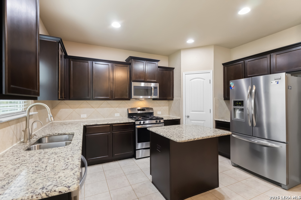 10429 Stampede Stead