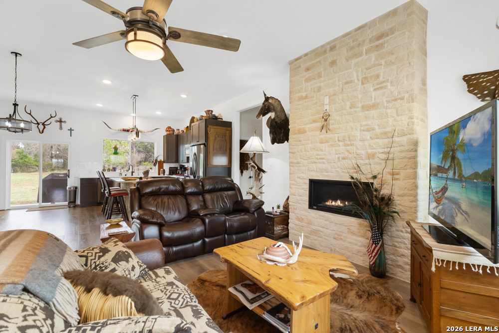175 Pine Tree