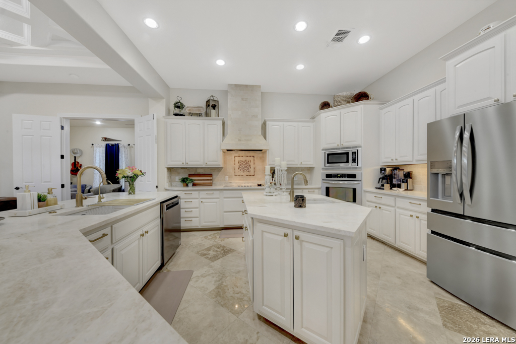 115 Treeline