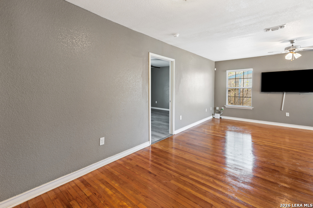 939 John Page Dr.
