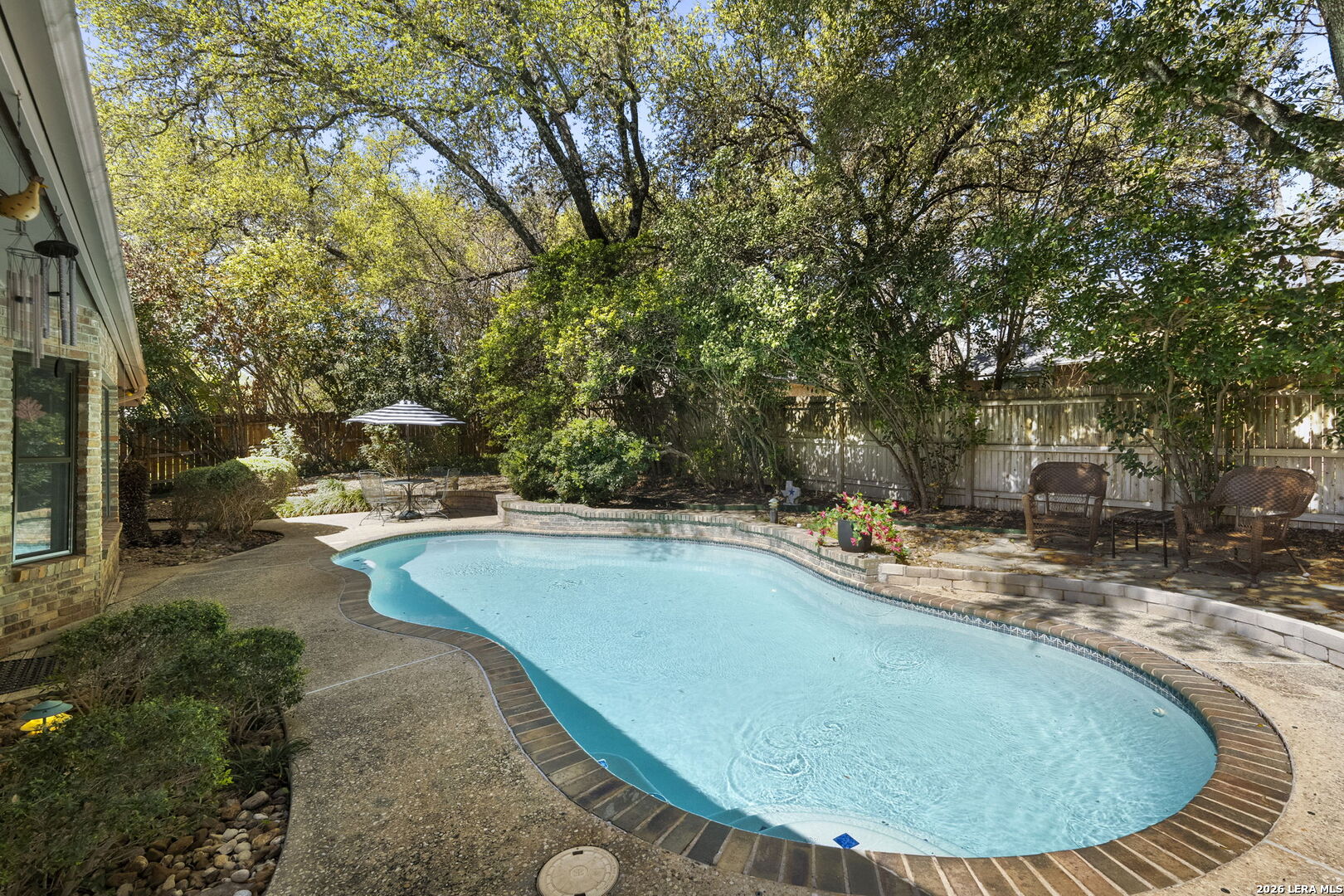 1611 Eagle Point