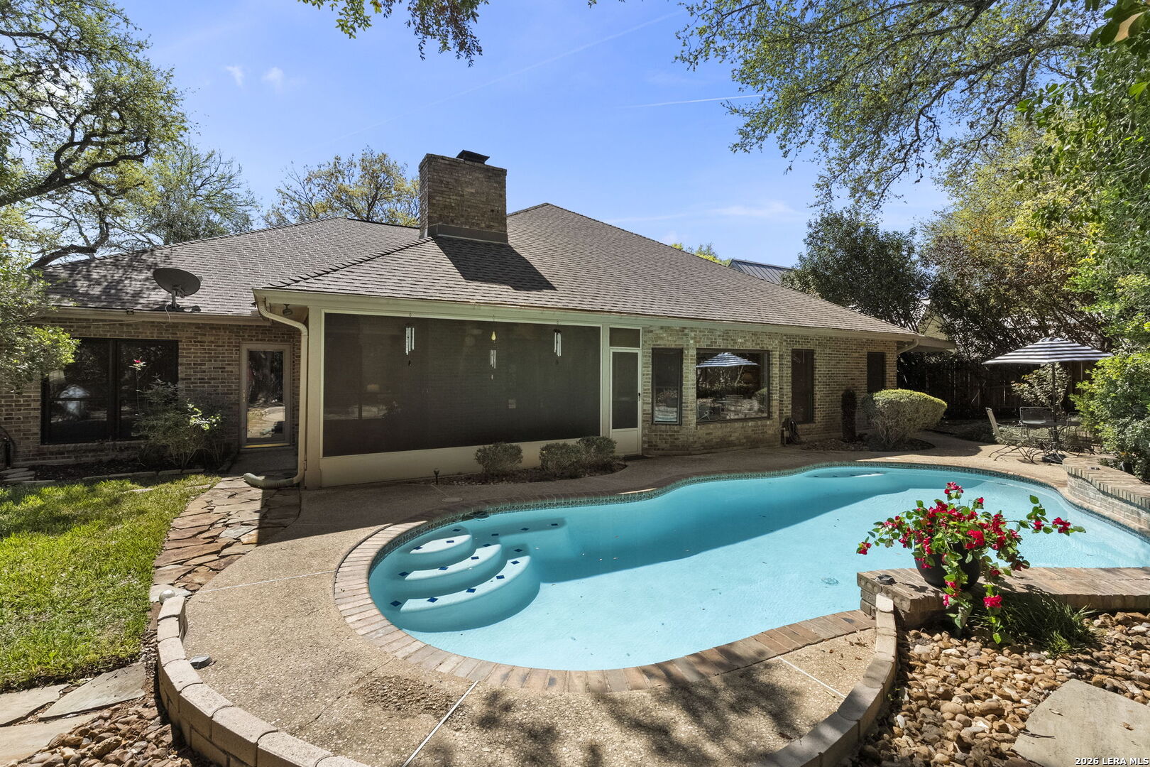 1611 Eagle Point