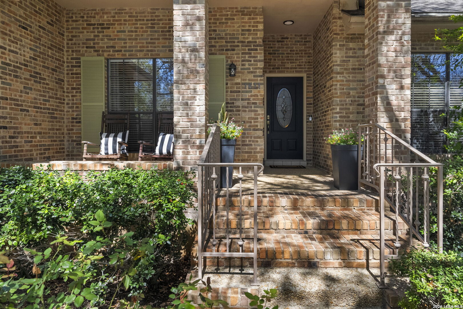 1611 Eagle Point