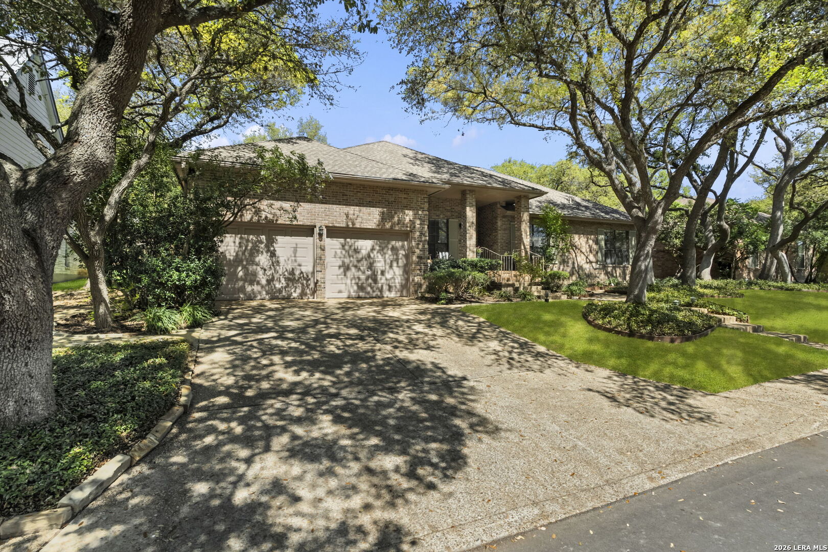 1611 Eagle Point