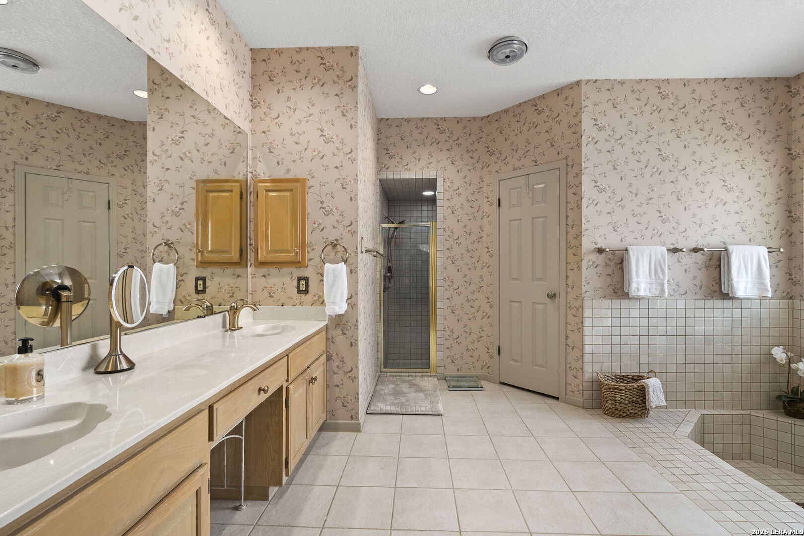 1611 Eagle Point