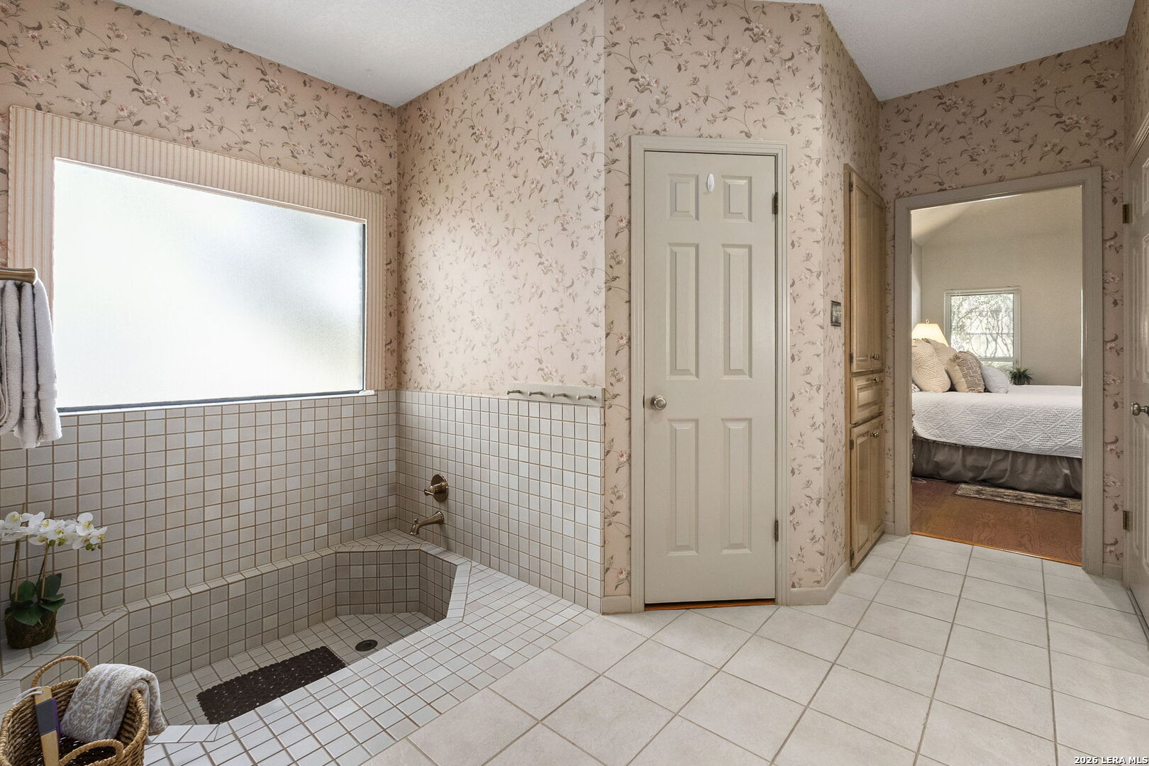 1611 Eagle Point