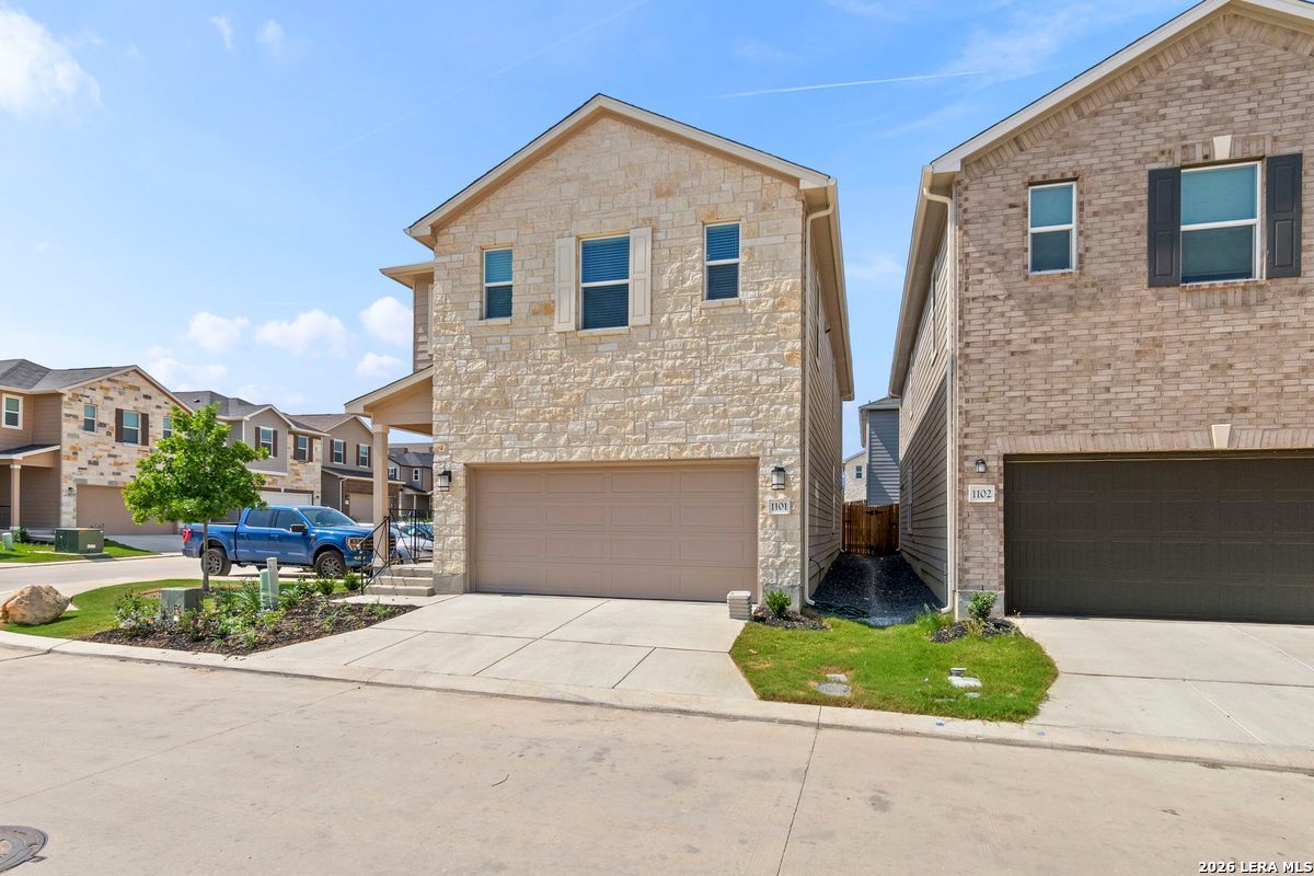 14839 Vance Jackson UNIT 1101
