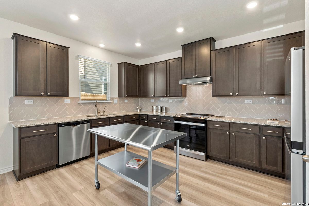 14839 Vance Jackson UNIT 1101