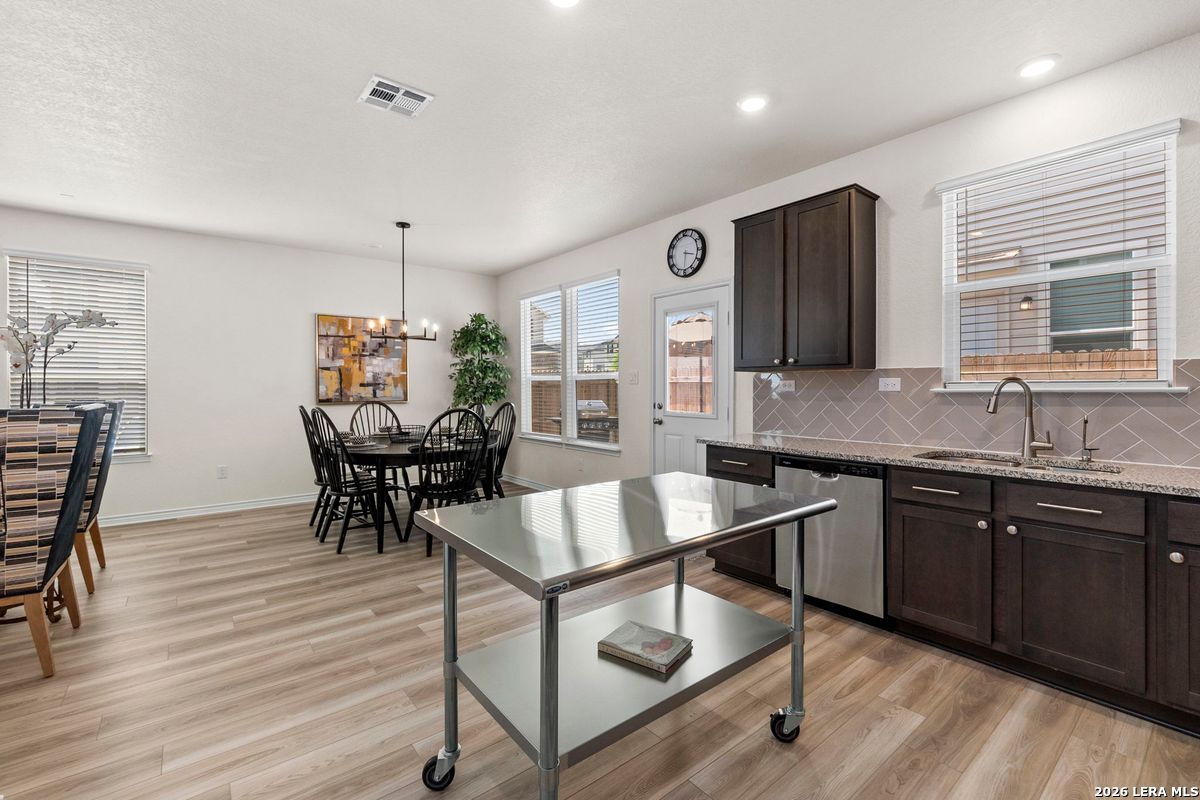 14839 Vance Jackson UNIT 1101