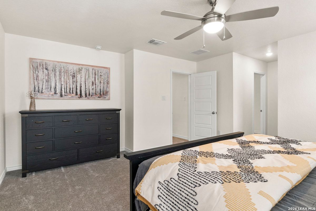 14839 Vance Jackson UNIT 1101