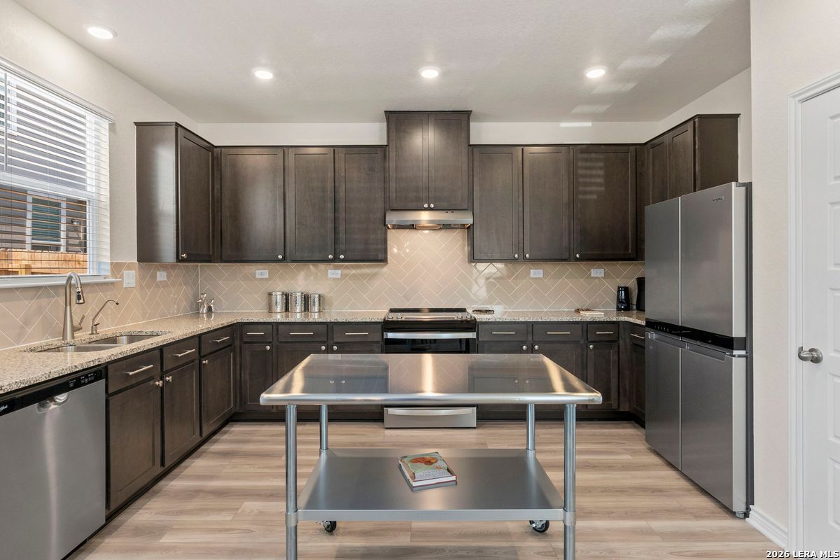 14839 Vance Jackson UNIT 1101