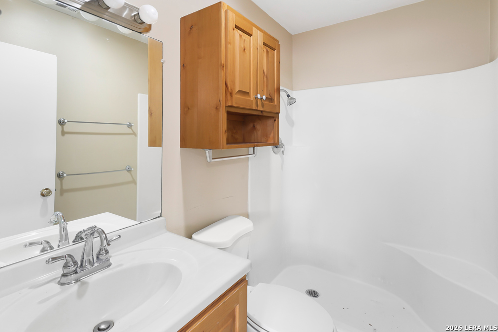 5611 Sir Gareth Dr