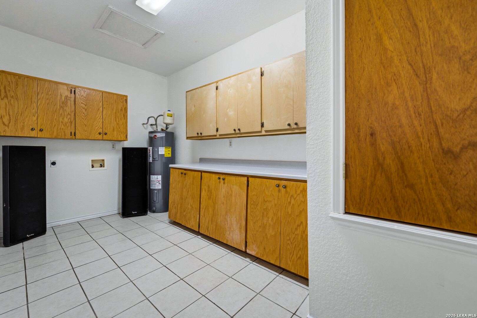 2212 FM 466