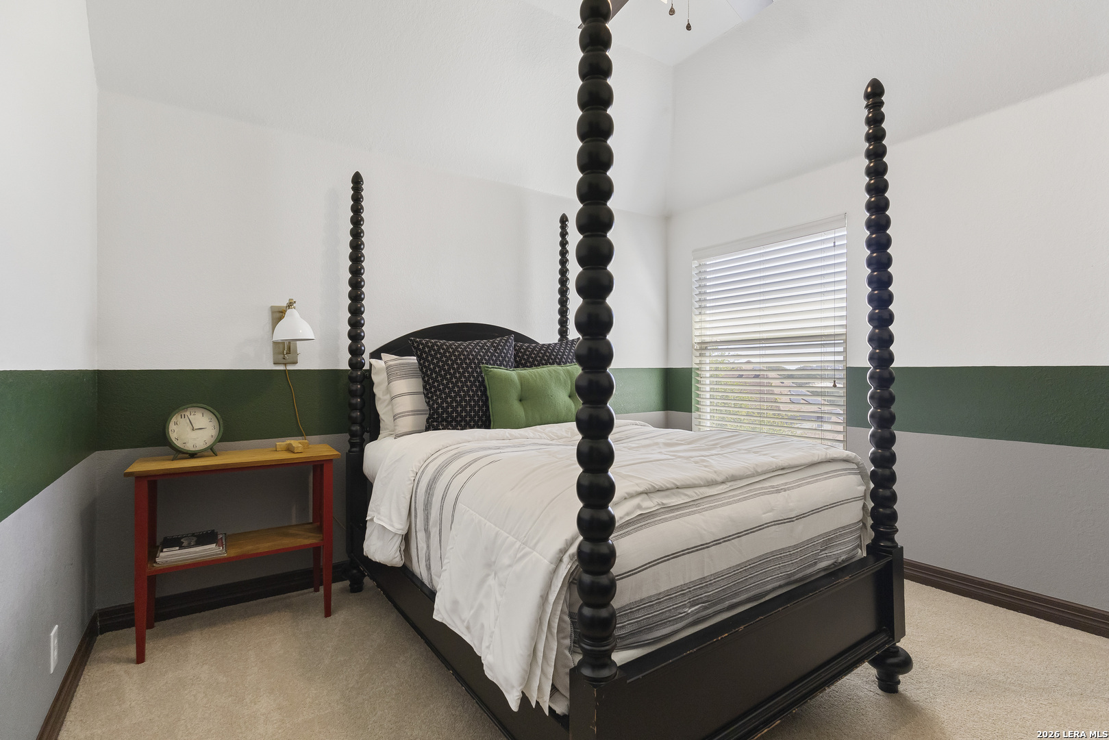 210 NW Bushbuck Path