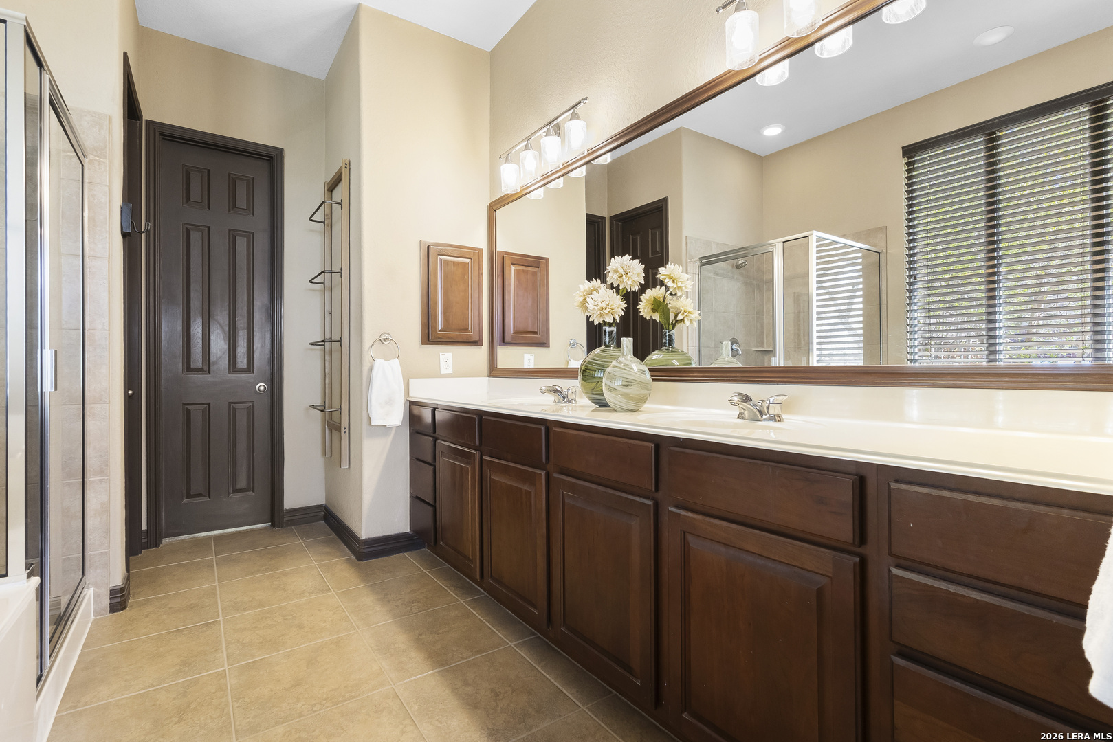 210 NW Bushbuck Path