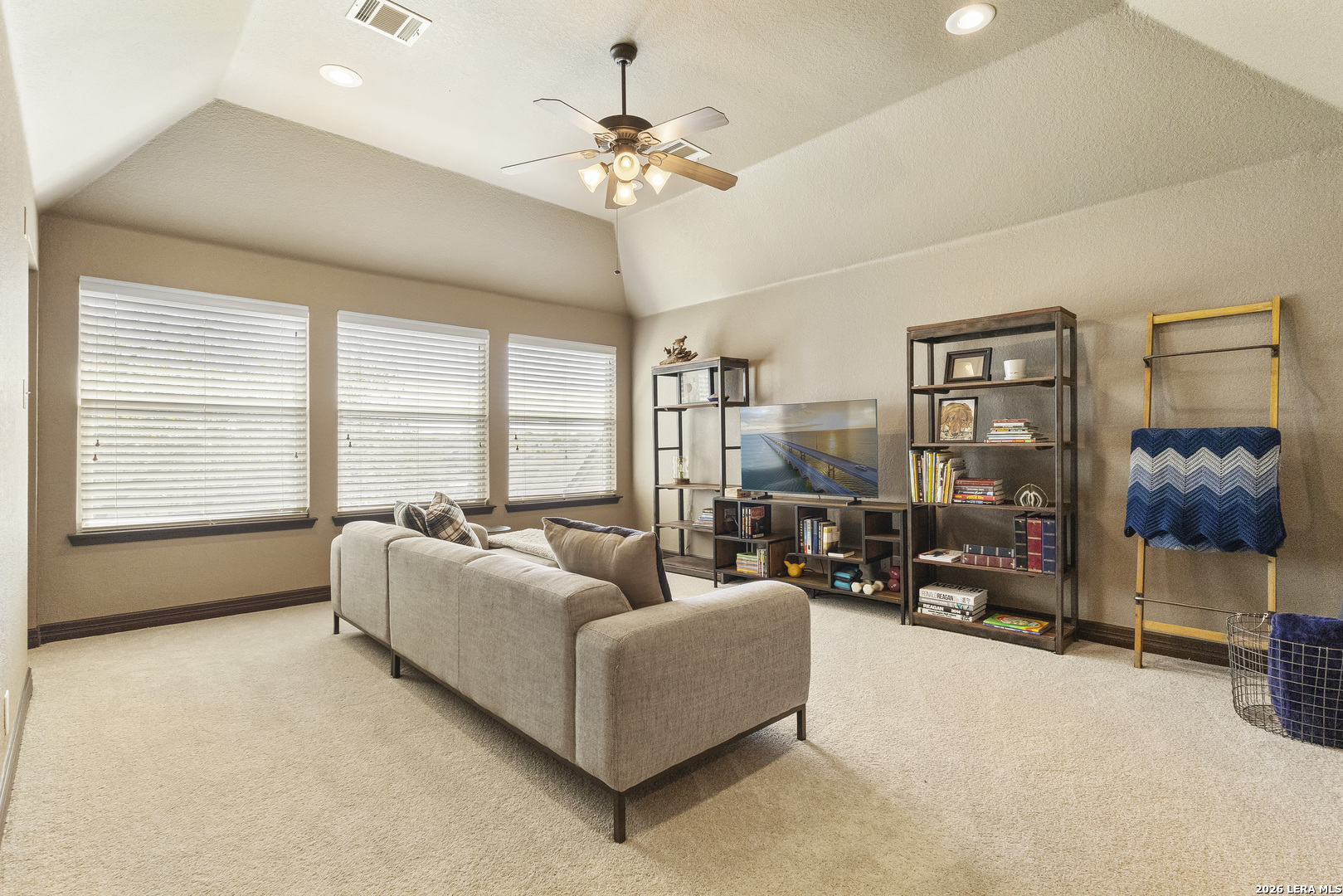 210 NW Bushbuck Path