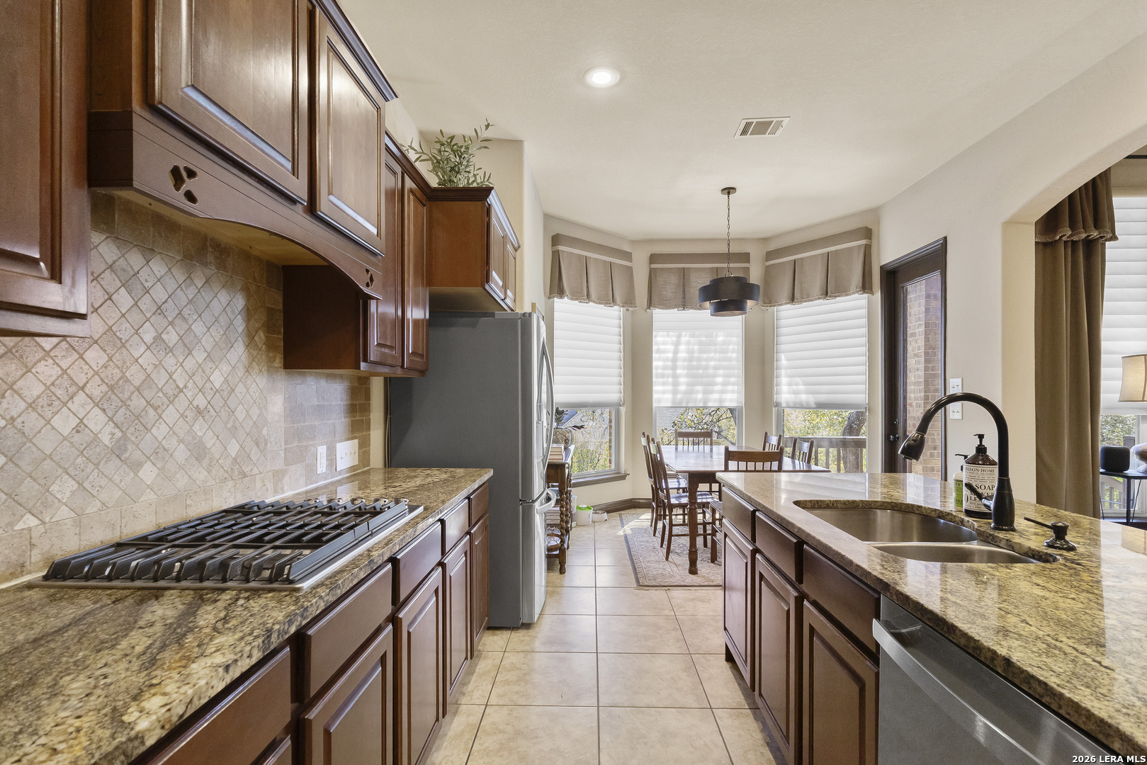 210 NW Bushbuck Path