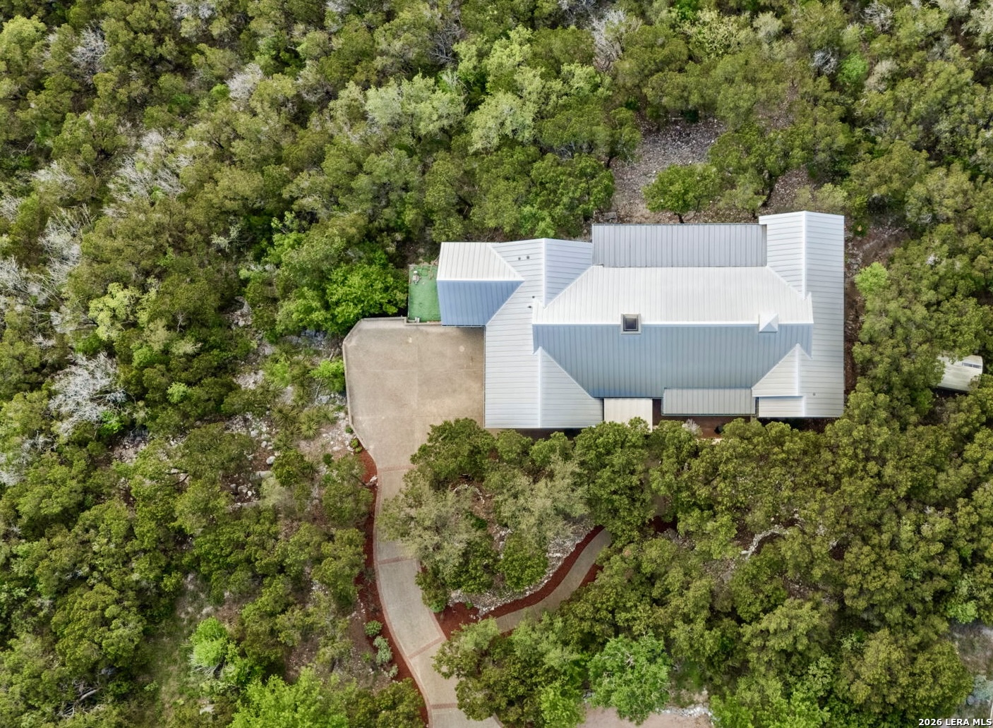 15529 Escarpment Oak