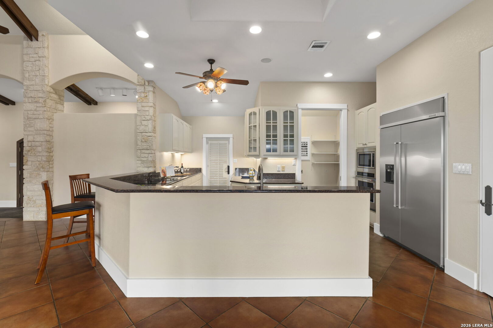 15529 Escarpment Oak