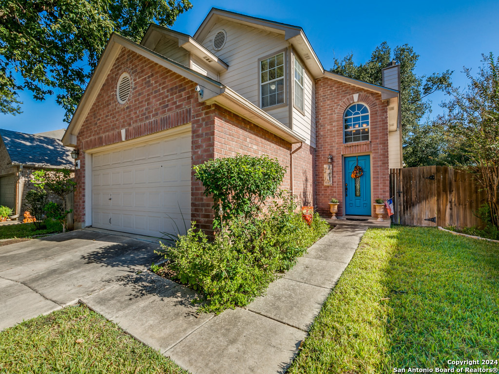 16 PEMBROKE LANE