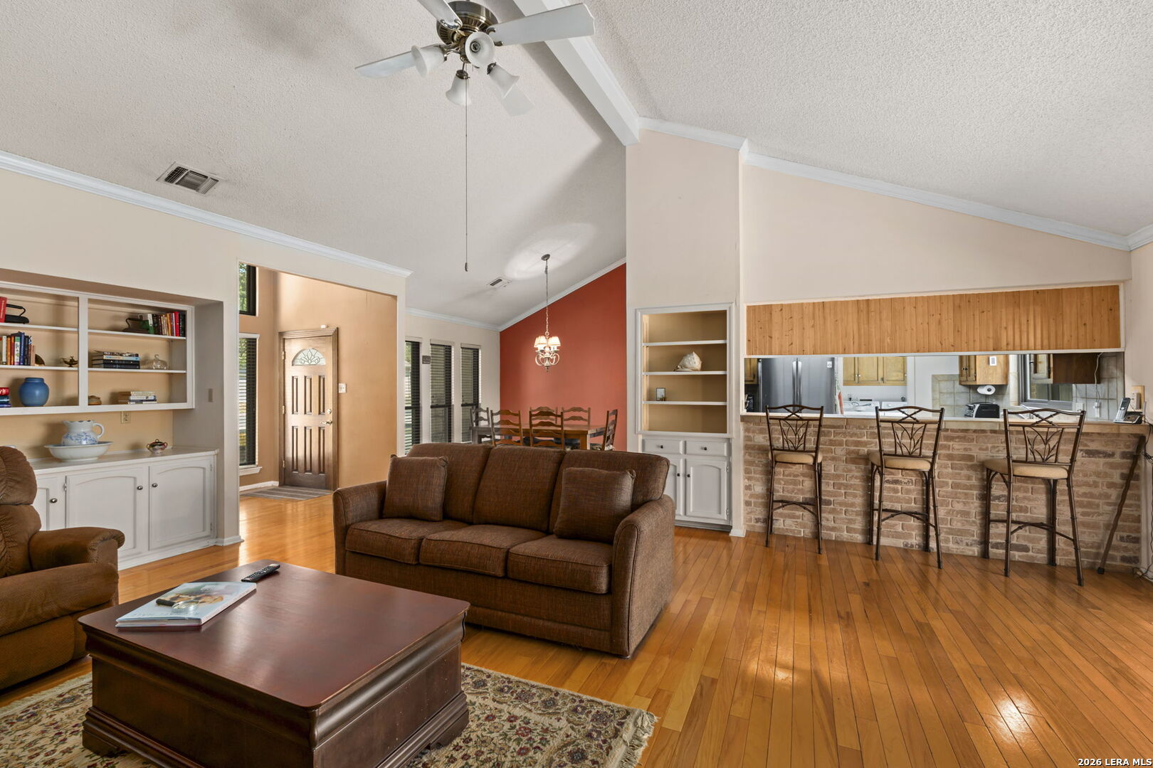 2422 Shadow Cliff St