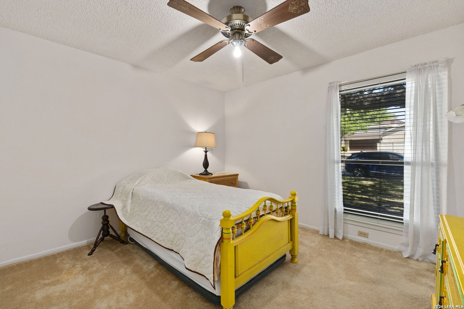 2422 Shadow Cliff St