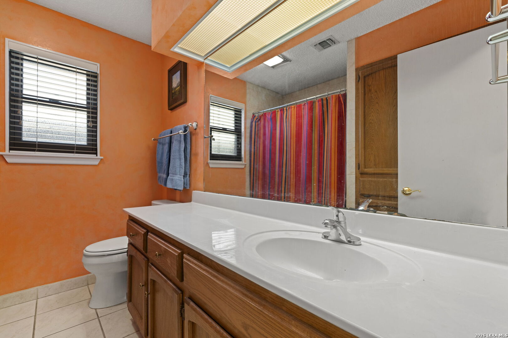 2422 Shadow Cliff St