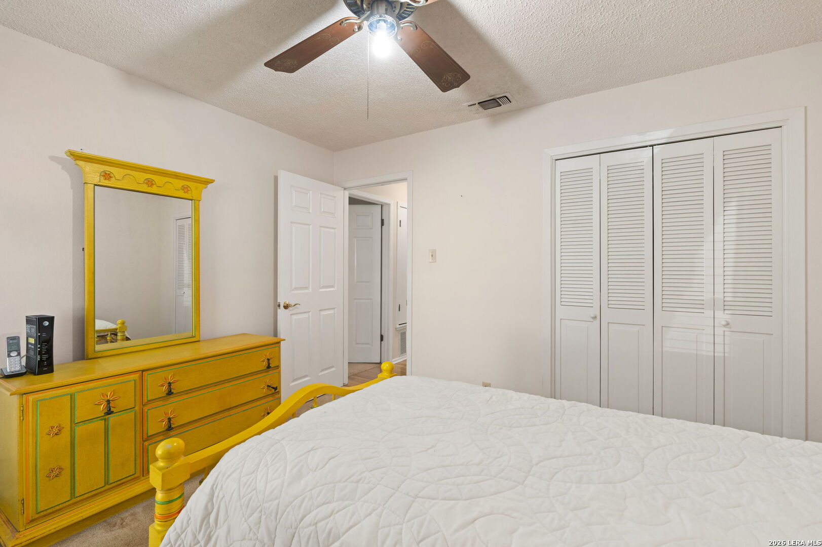 2422 Shadow Cliff St