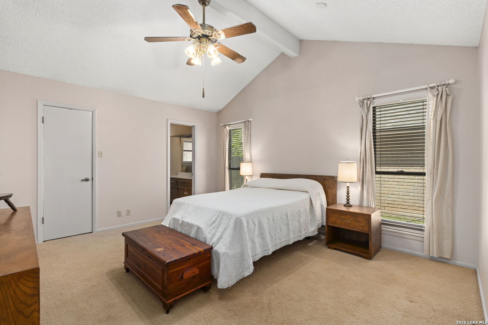 2422 Shadow Cliff St