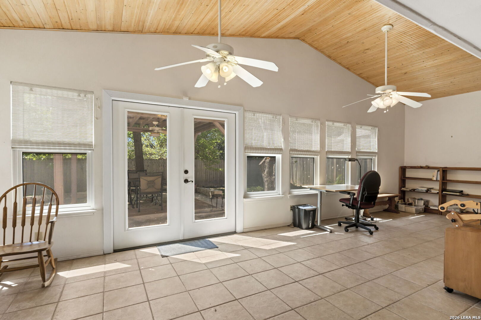 2422 Shadow Cliff St