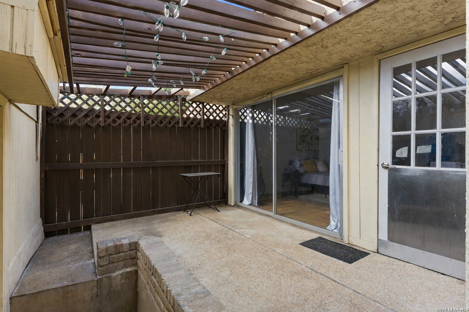 7123 Thrush View 8
