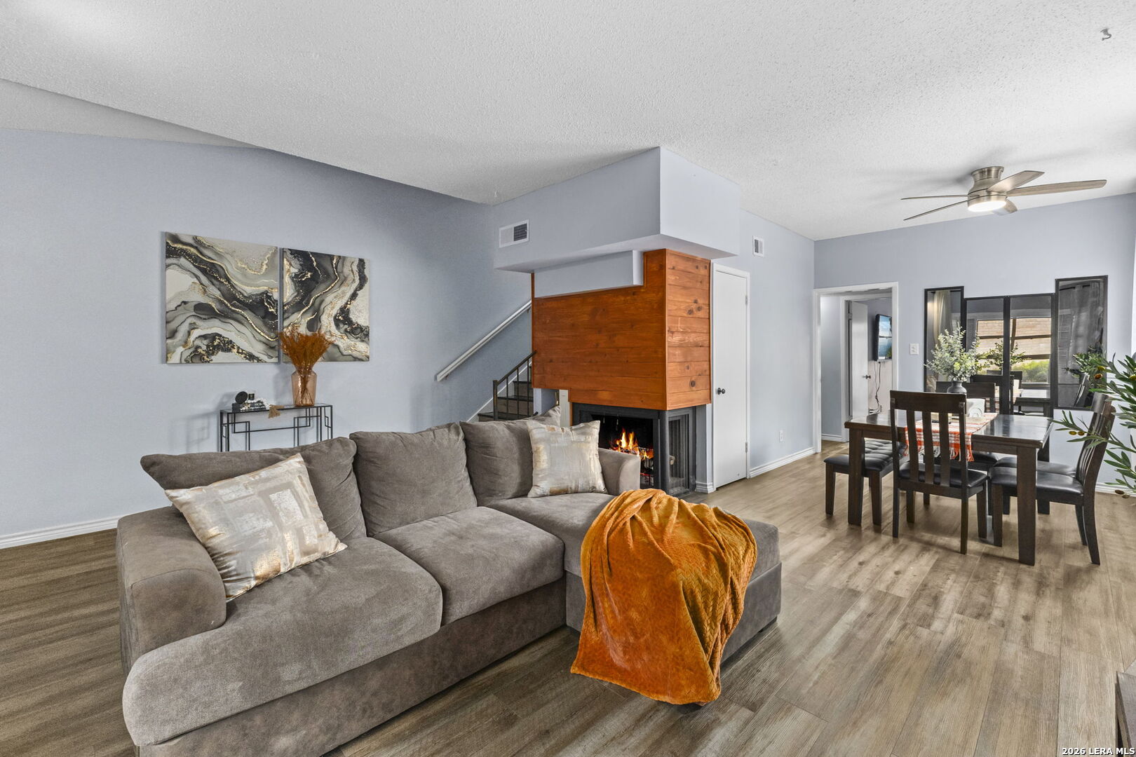 7123 Thrush View 8