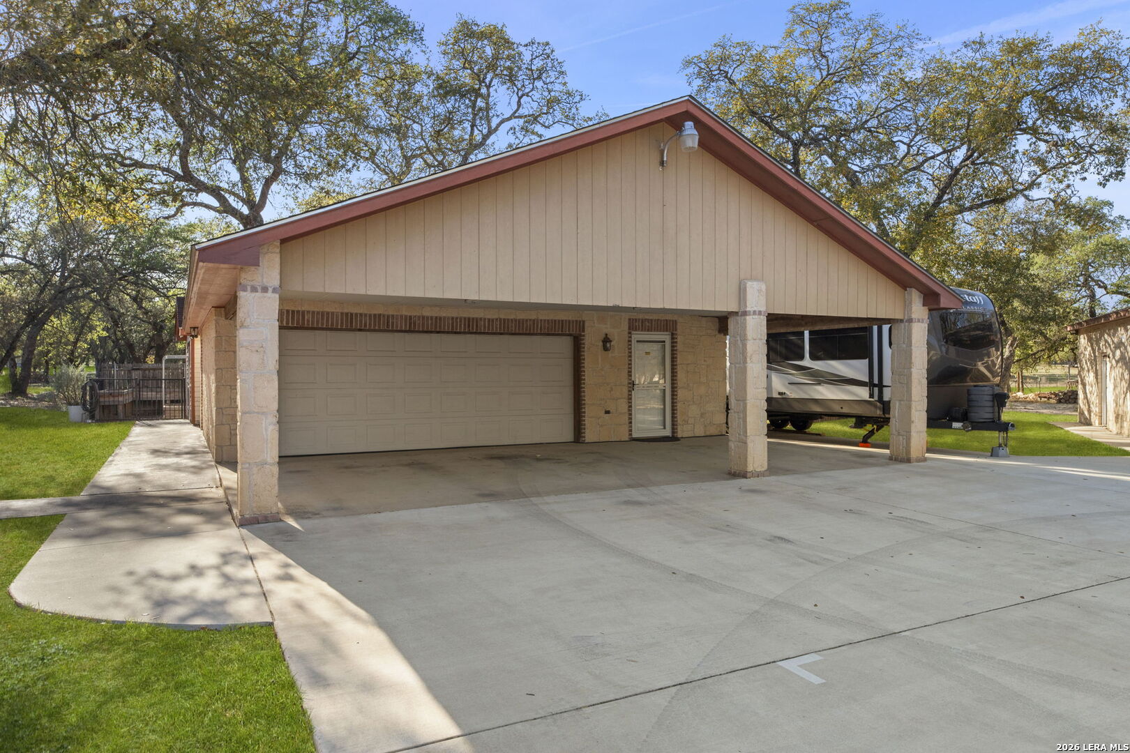 141 County Road 6869