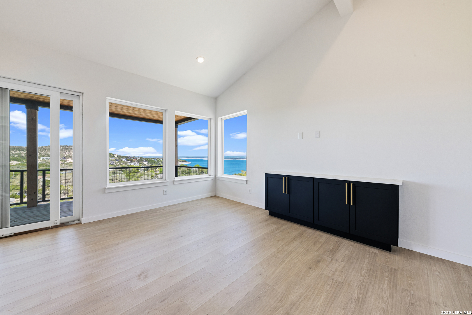 1123 ledge path
