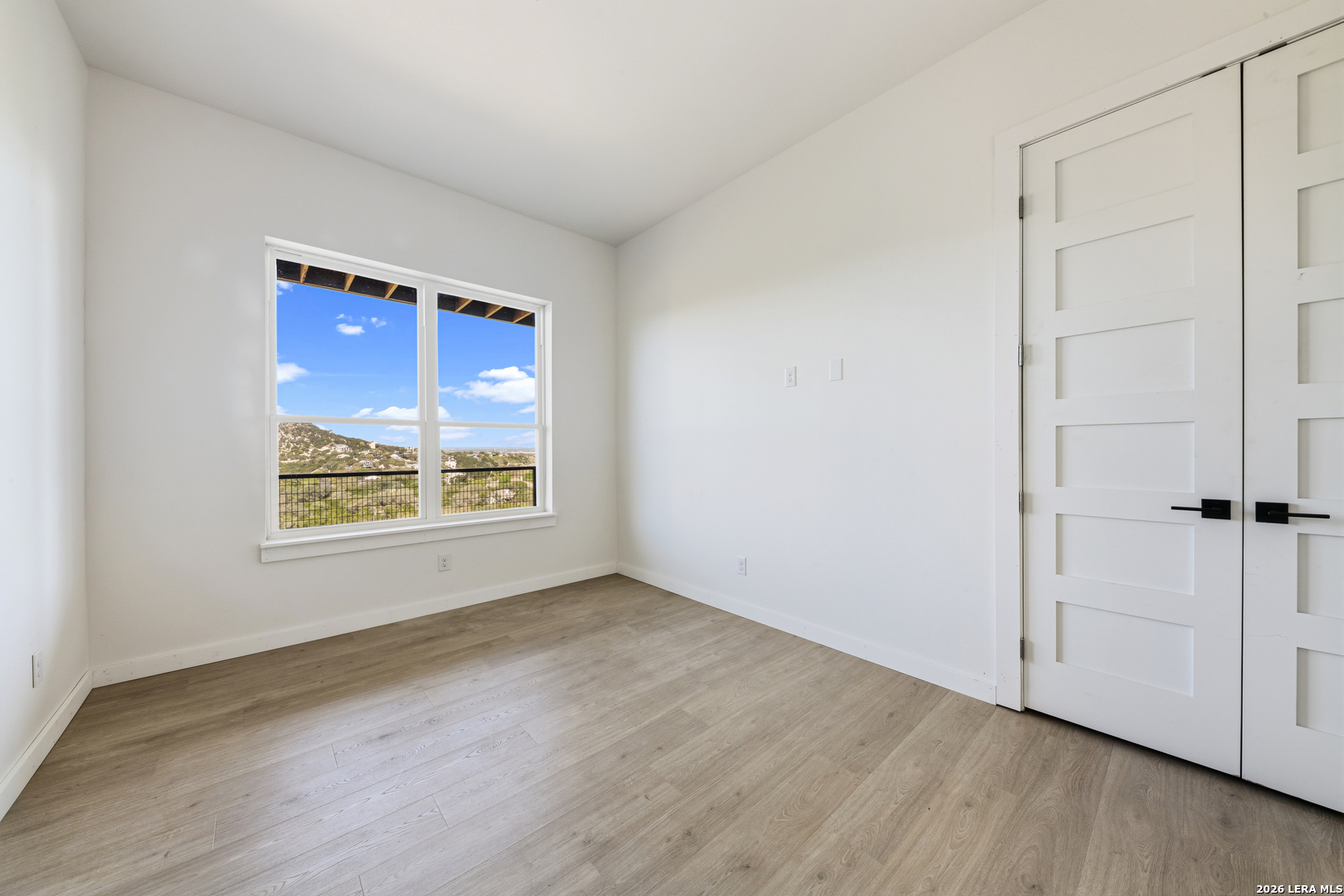 1123 ledge path