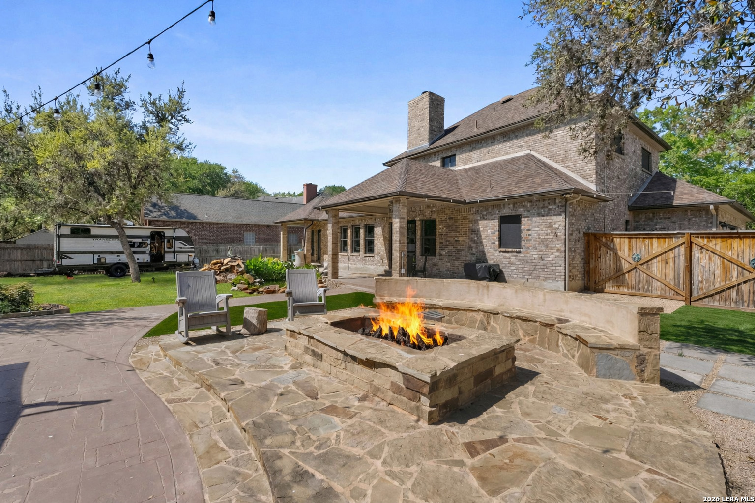 10918 Hunters Way