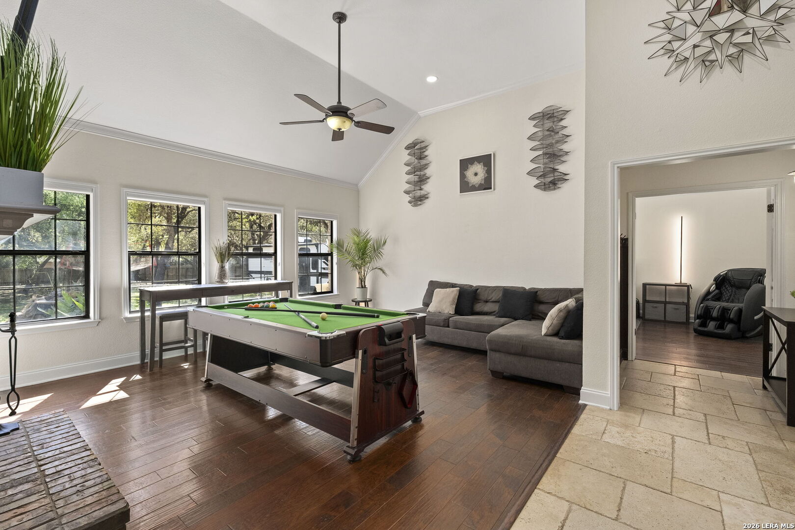 10918 Hunters Way