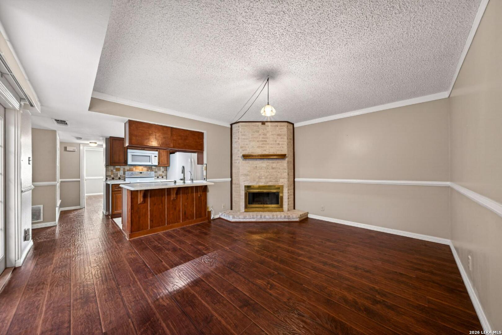 6750 Crown Ridge