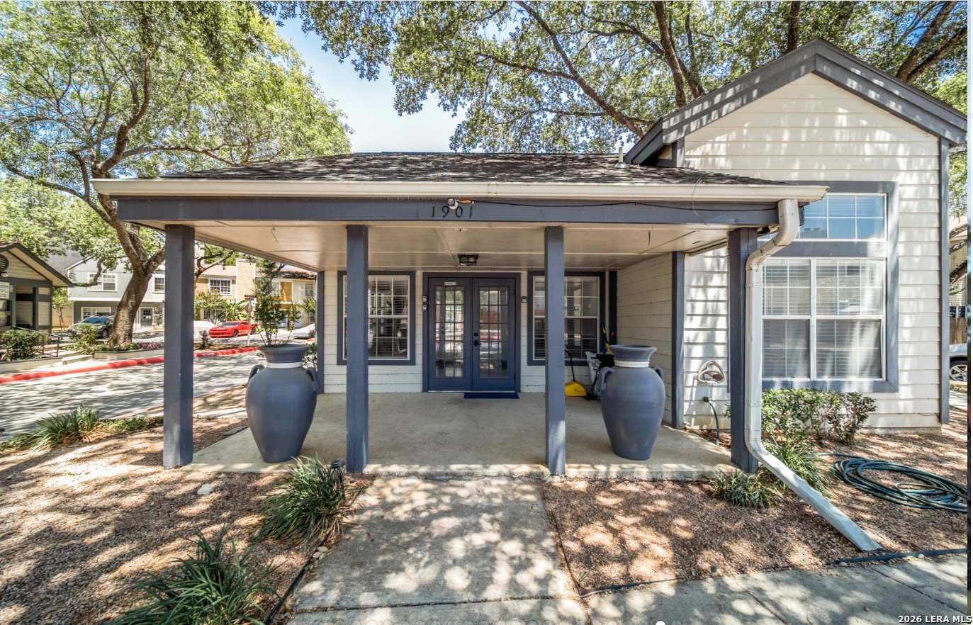 1805 Budding Blvd