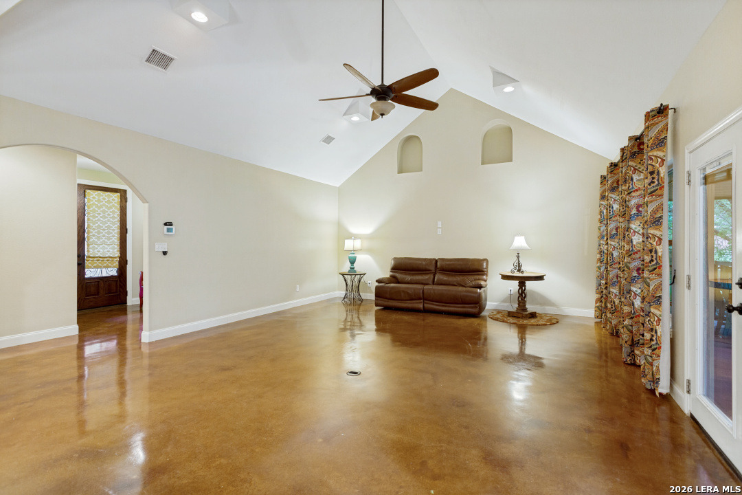 11154 Moorway