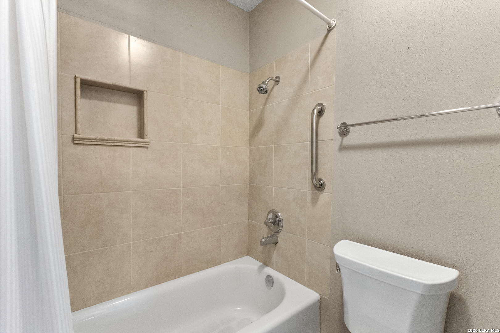 13207 De La Vista