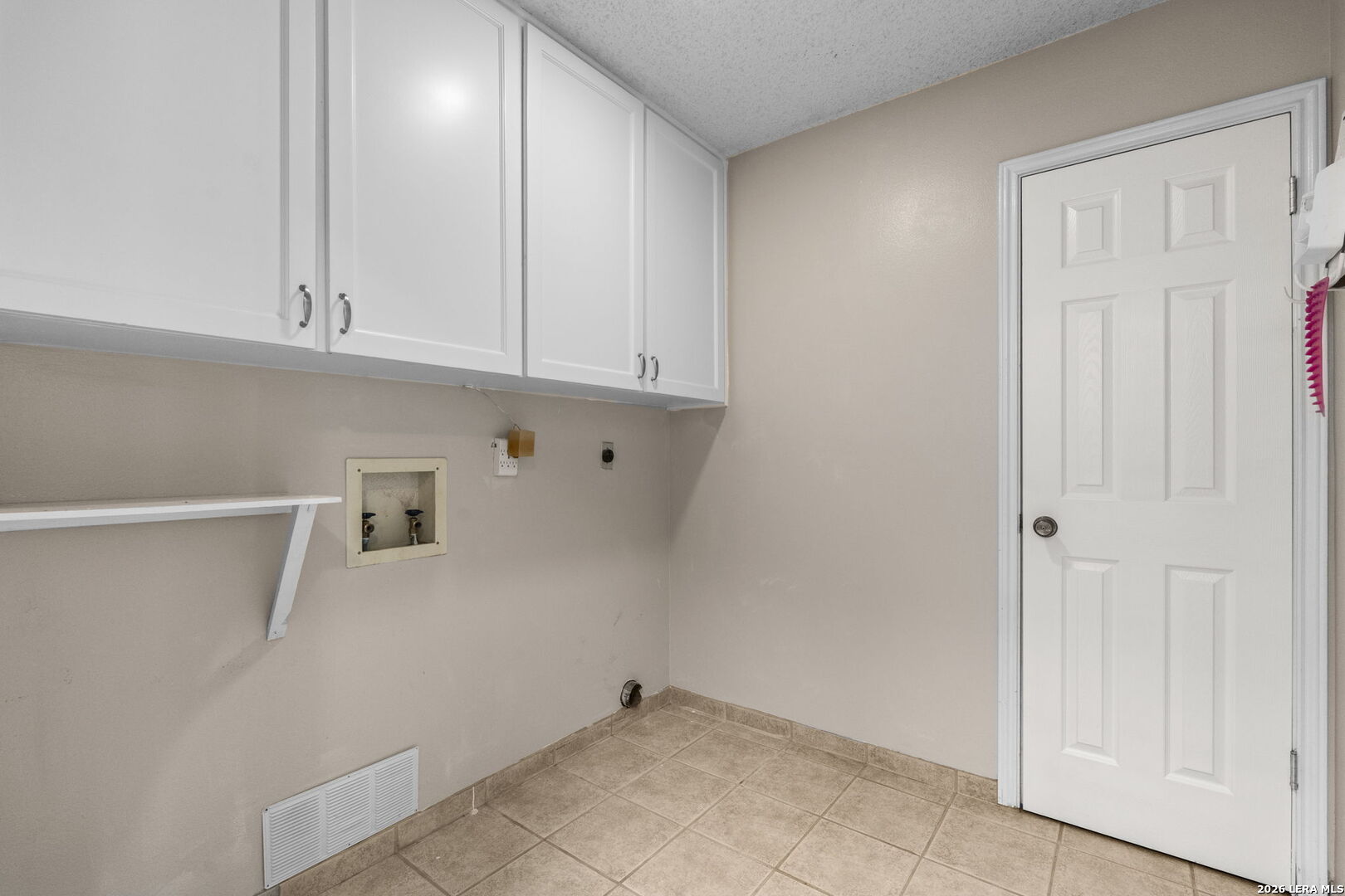2031 Oak Vista