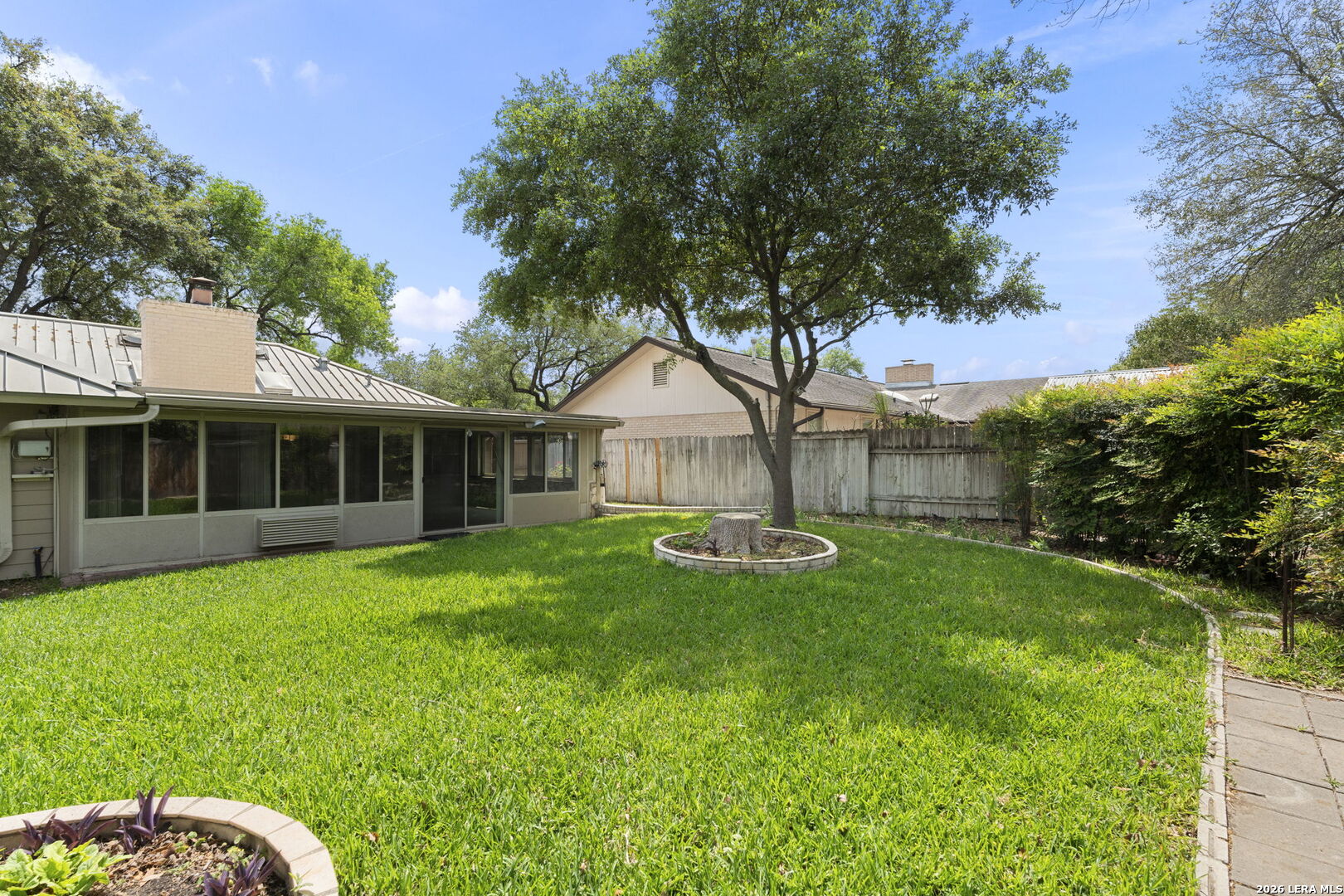 2031 Oak Vista
